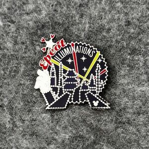 Disney Pin Trading 2005 Epcot Illuminations Cast Lanyard Series Hidden Mickey